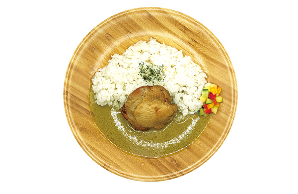 骨つきチキンのグリーンカレー